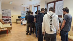 20221212_092250.jpg Studentské prezidentské volby 12. 12. 2022 – výsledky