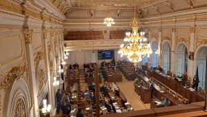 20230517_134523.jpg Student 3. ročníku na semináři a v Poslanecké sněmovně