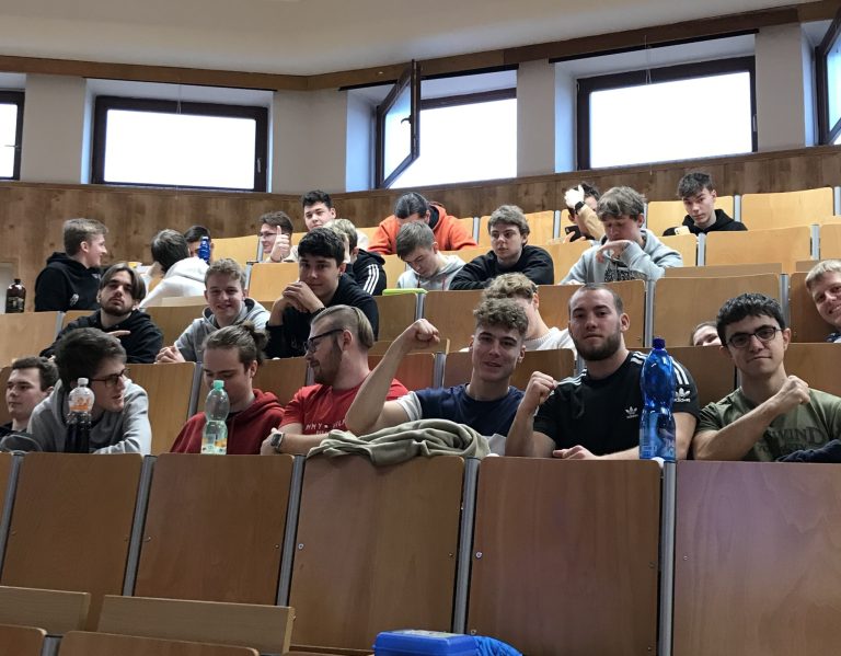 e455533085c7fd080c078f8a1efceeeaeb4bbb7c 1 - Spolupráce s VŠ