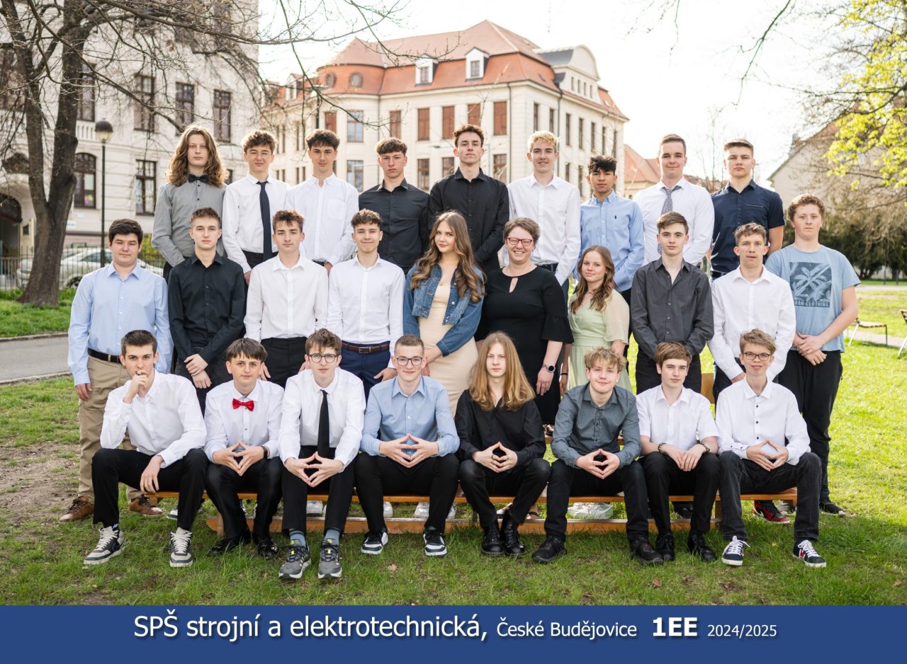 1ee 27x - Focení tříd a učitelského sboru - 15. 4. 2025
