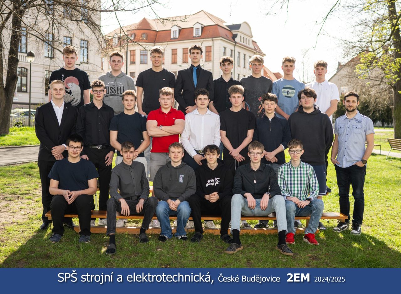 2em 24x - Focení tříd a učitelského sboru - 15. 4. 2025