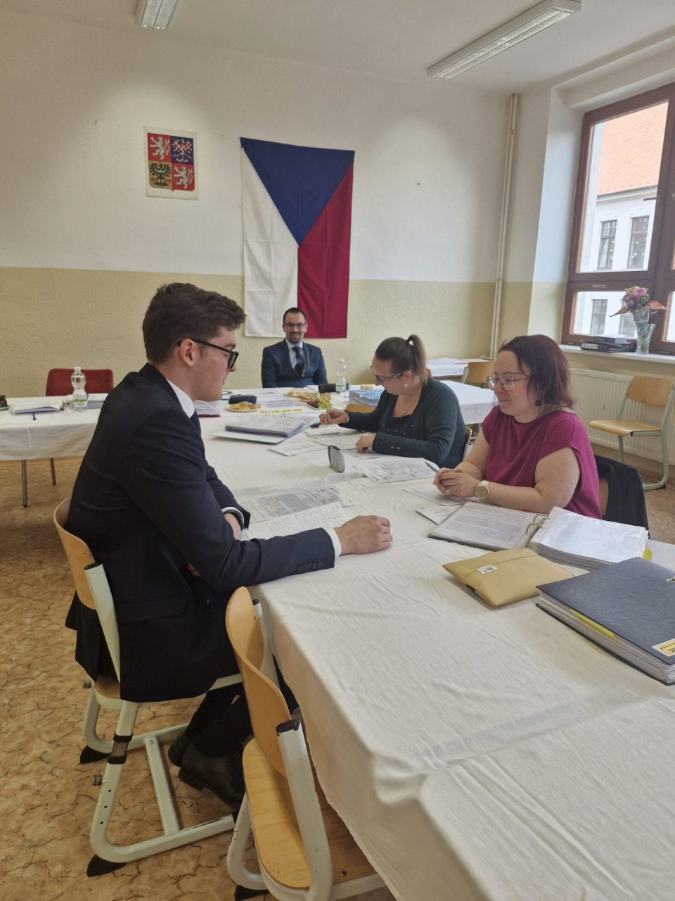 20250520 101226 - Maturitní zkoušky 2025: Přehled výsledků a úspěchů našich čtvrtých ročníků