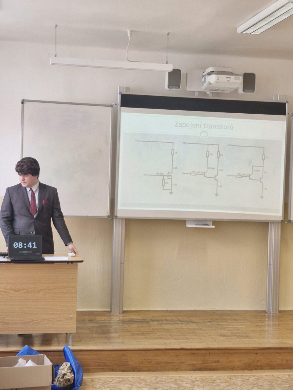 20250520 102841 - Maturitní zkoušky 2025: Přehled výsledků a úspěchů našich čtvrtých ročníků