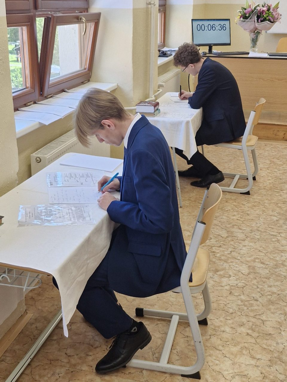 20250527 095222 - Maturitní zkoušky 2025: Přehled výsledků a úspěchů našich čtvrtých ročníků