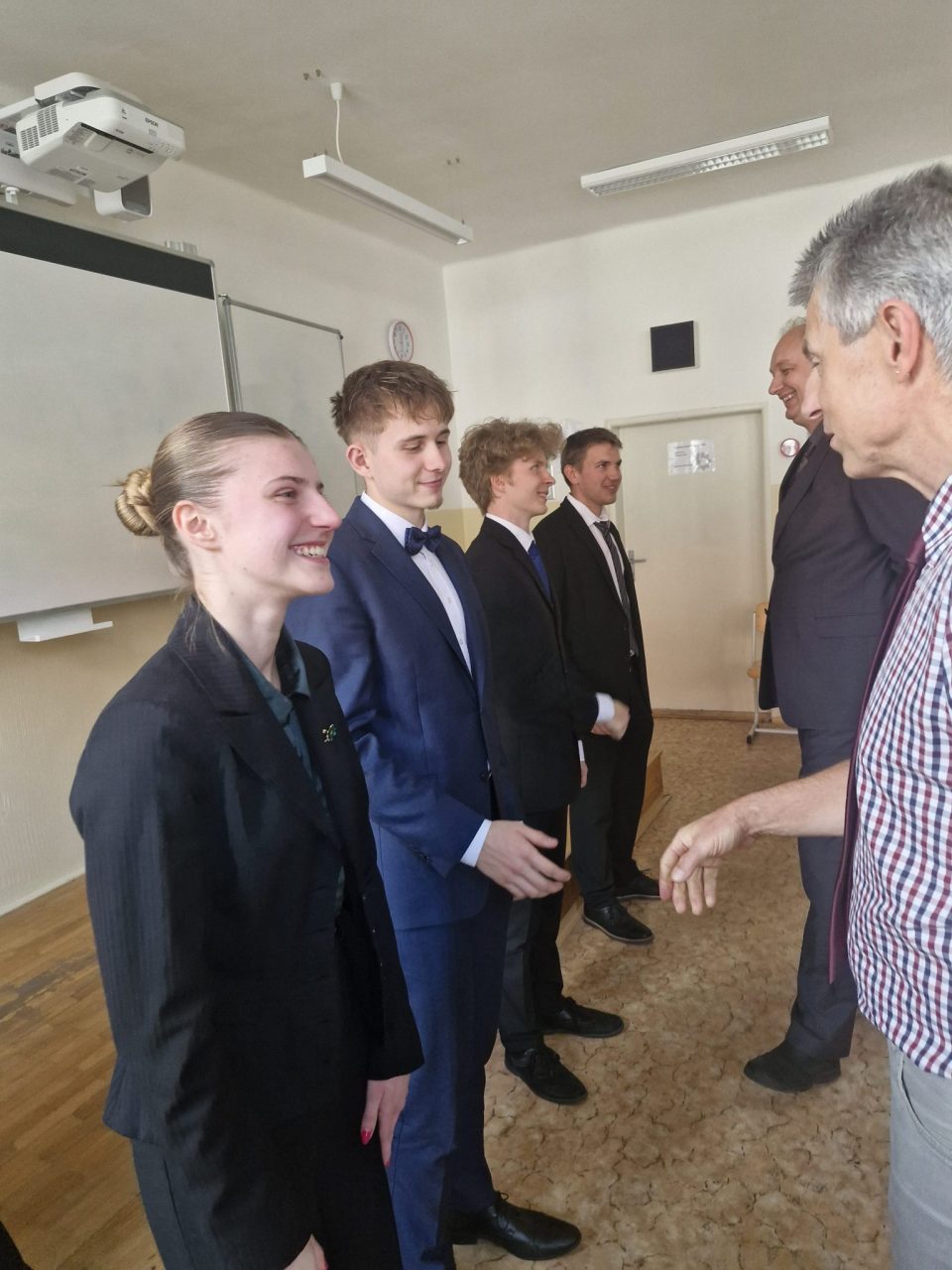 20250530 123140 - Maturitní zkoušky 2025: Přehled výsledků a úspěchů našich čtvrtých ročníků