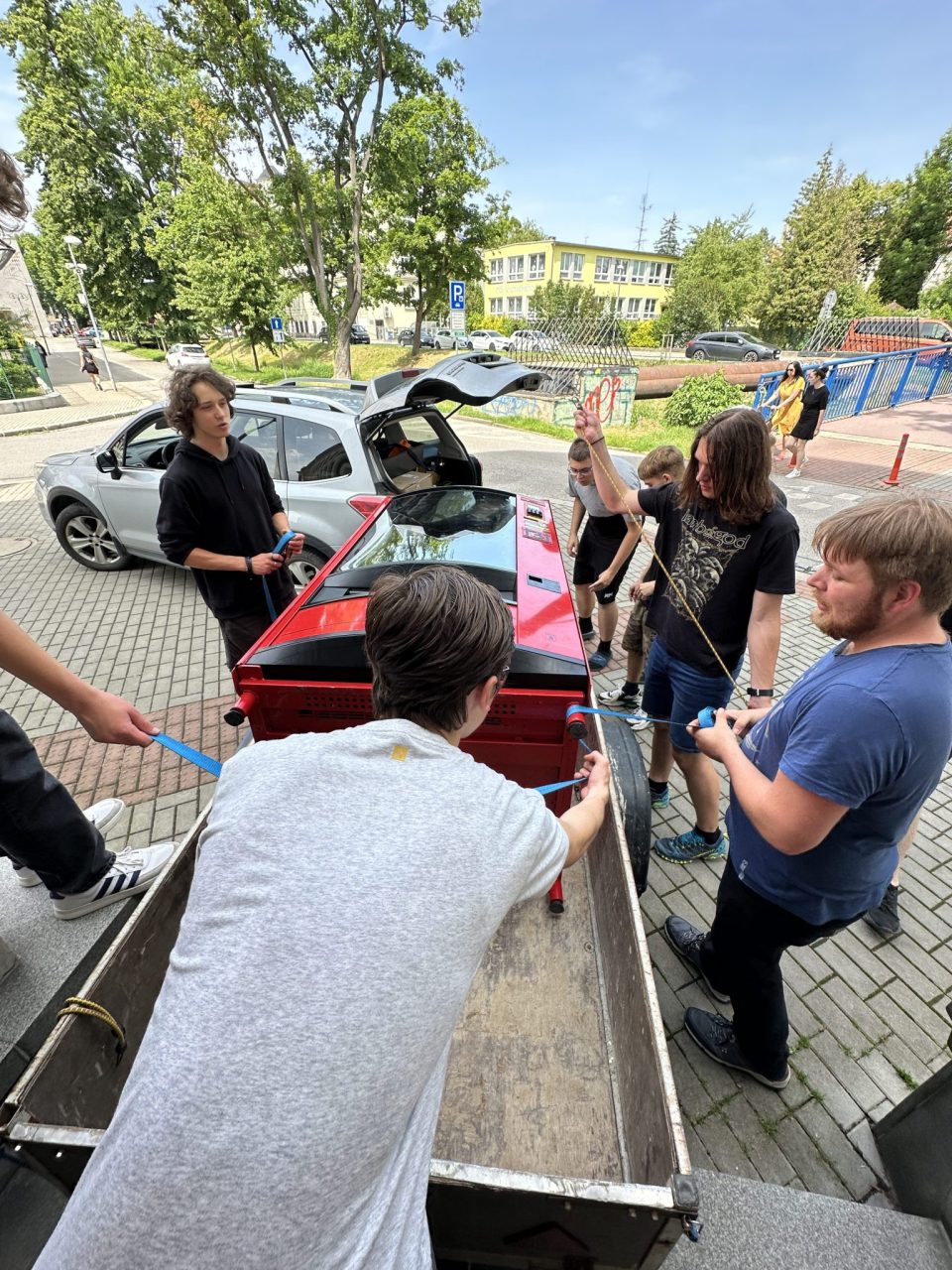 20250604 122711770 iOS - Prezentace projektu DuklaLabs na akci Dobrodružství s technikou
