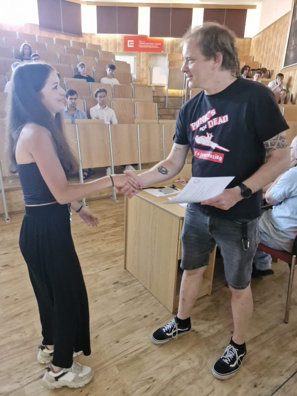 20250627 094505 - Předání motivačních stipendií za 2. pololetí