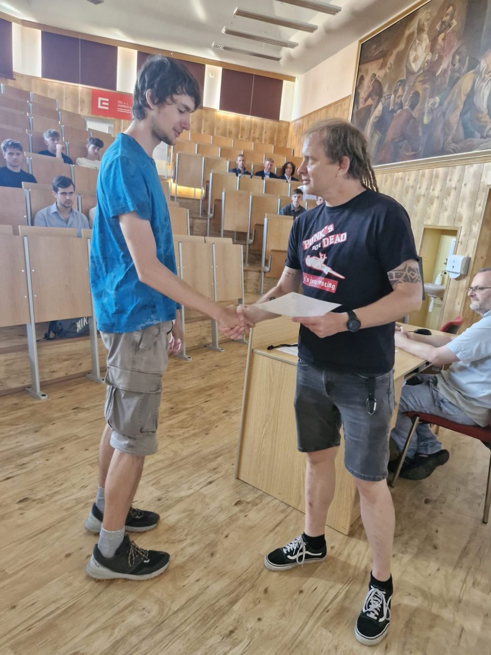 20250627 094853 - Předání motivačních stipendií za 2. pololetí