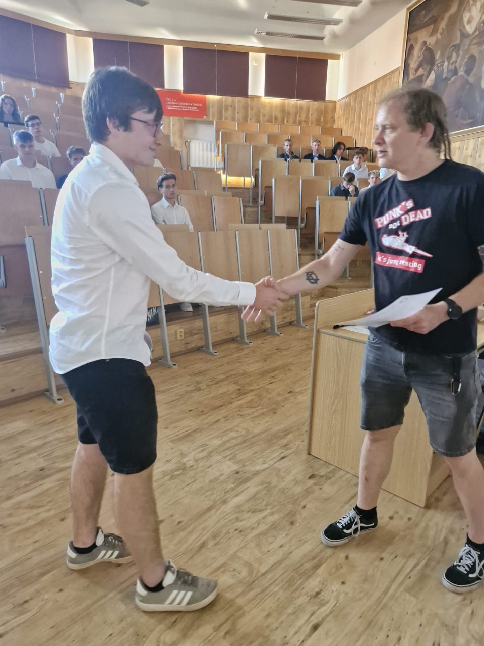 20250627 094935 - Předání motivačních stipendií za 2. pololetí