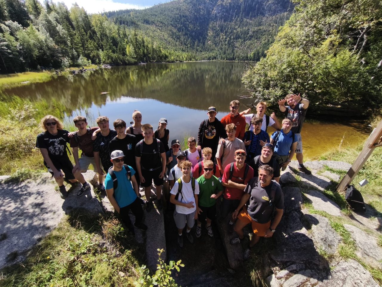 IMG 20250909 WA0050 1 - Sportovně-turistický kurz 8. –12. září 2025 Nová Pec, Lipno (3.EE a 3.ER)