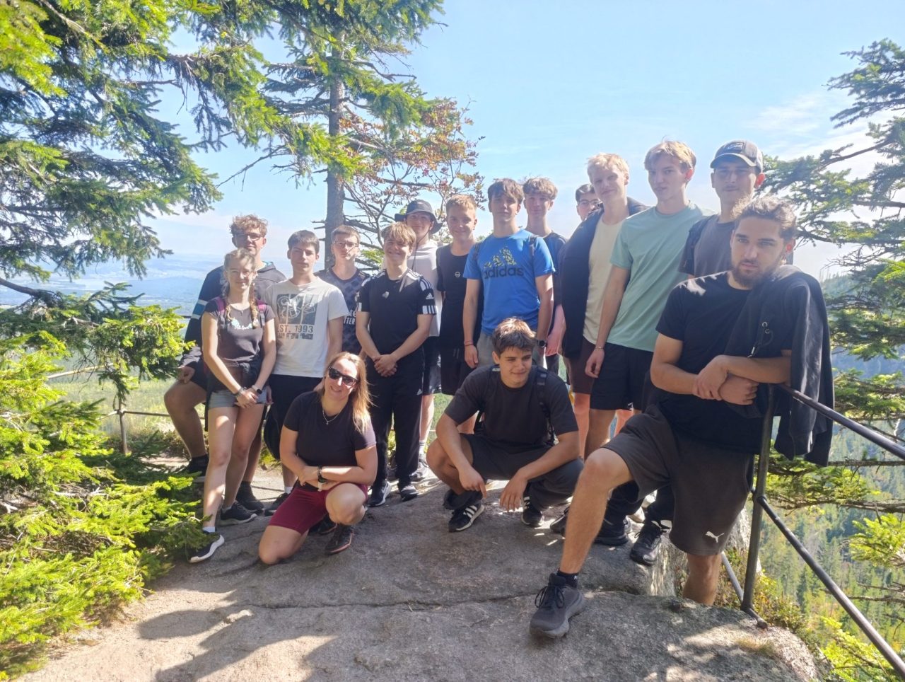 IMG 20250909 132427 1 - Sportovně-turistický kurz 8. –12. září 2025 Nová Pec, Lipno (3.EE a 3.ER)