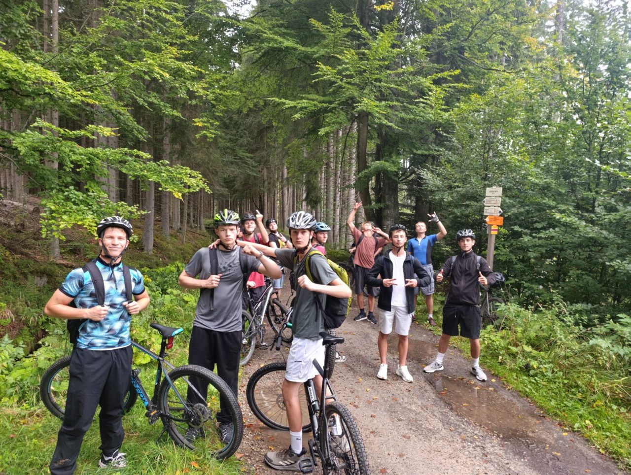 IMG 20250910 111151 1 - Sportovně-turistický kurz 8. –12. září 2025 Nová Pec, Lipno (3.EE a 3.ER)