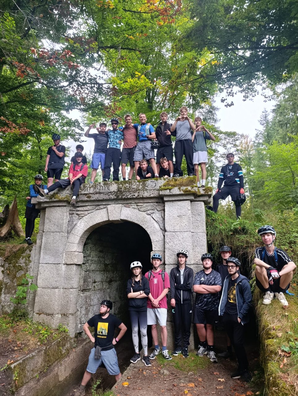 IMG 20250910 112938 1 - Sportovně-turistický kurz 8. –12. září 2025 Nová Pec, Lipno (3.EE a 3.ER)