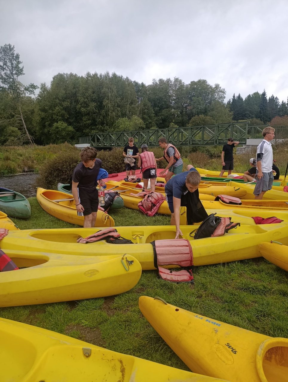 IMG 20250911 115246 1 - Sportovně-turistický kurz 8. –12. září 2025 Nová Pec, Lipno (3.EE a 3.ER)