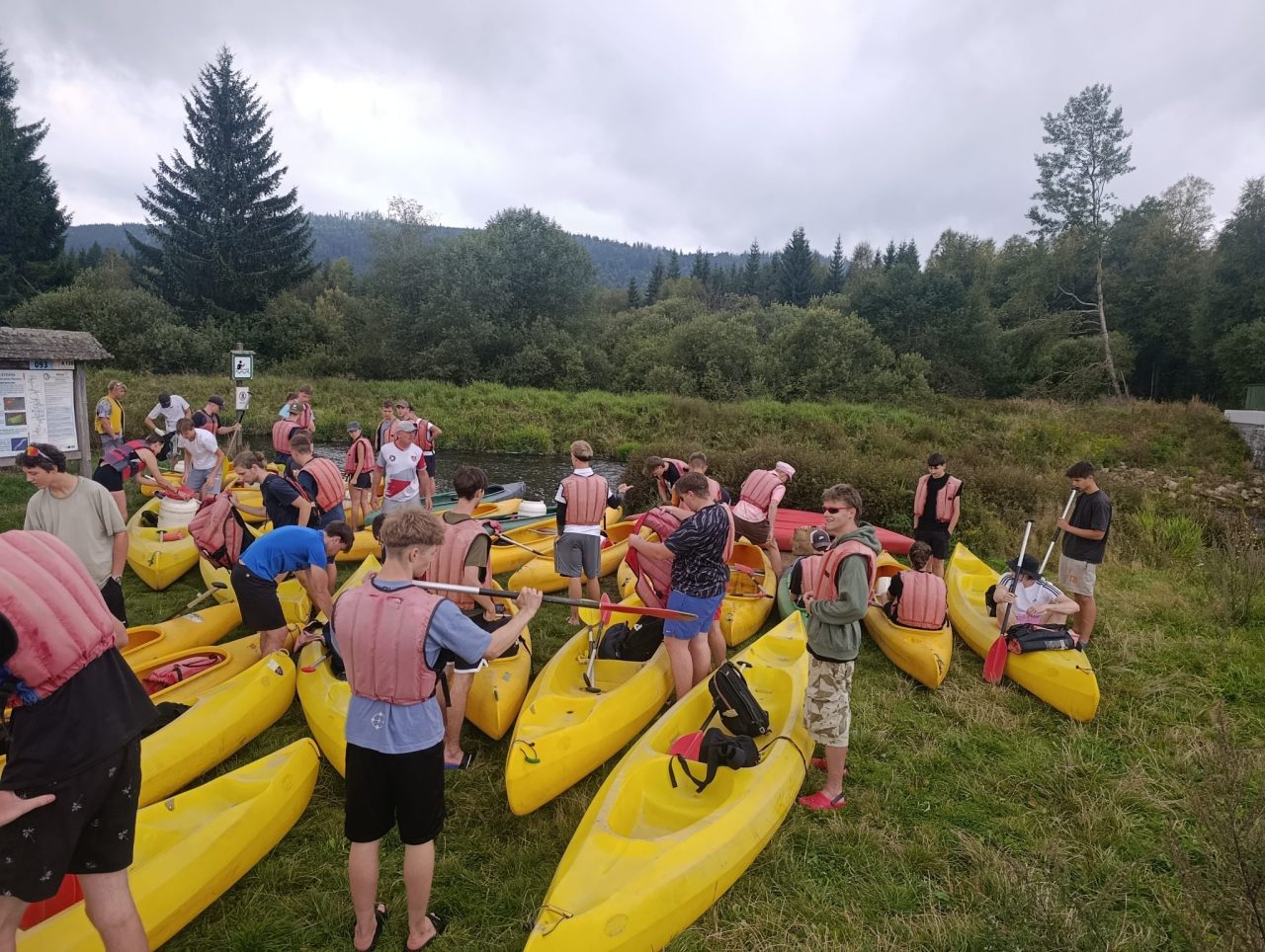 IMG 20250911 115525 1 - Sportovně-turistický kurz 8. –12. září 2025 Nová Pec, Lipno (3.EE a 3.ER)