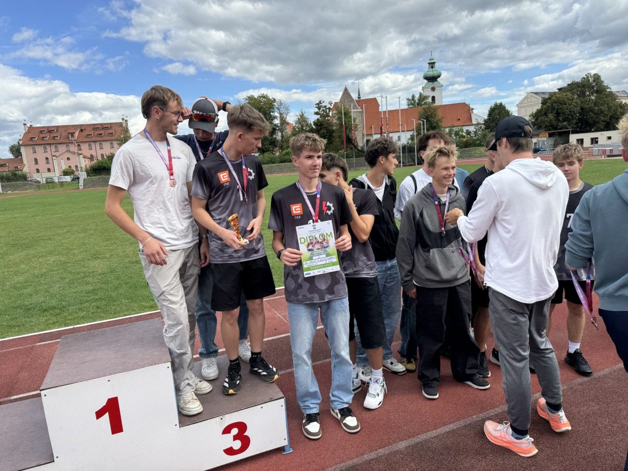 thumbnail IMG 8657 - Středoškolský atletický pohár na Sokolském ostrově
