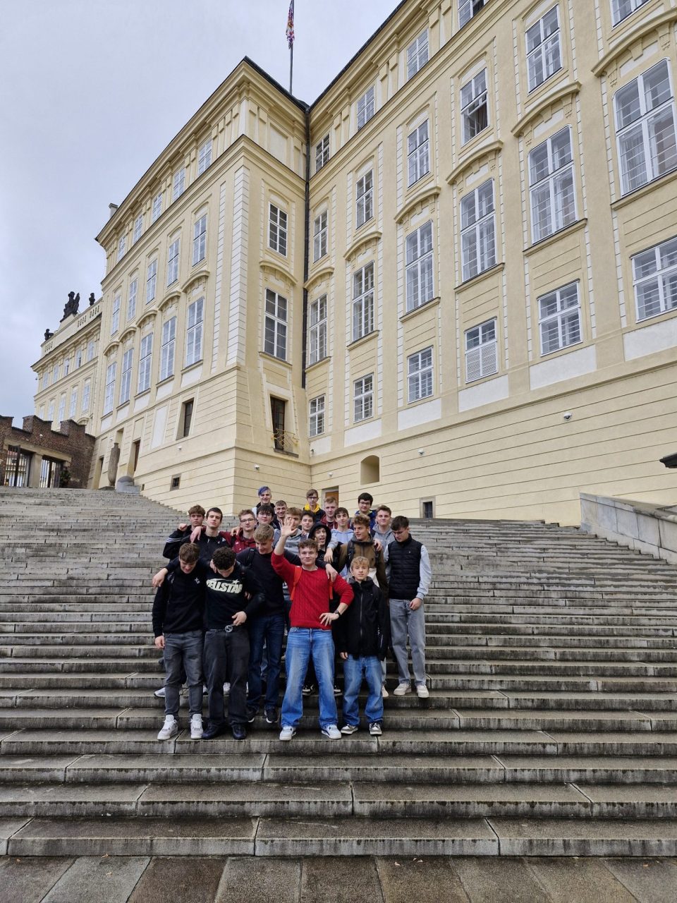 20251008 114836 - Společenskovědní exkurze do Prahy (3.EM a 3.ER)