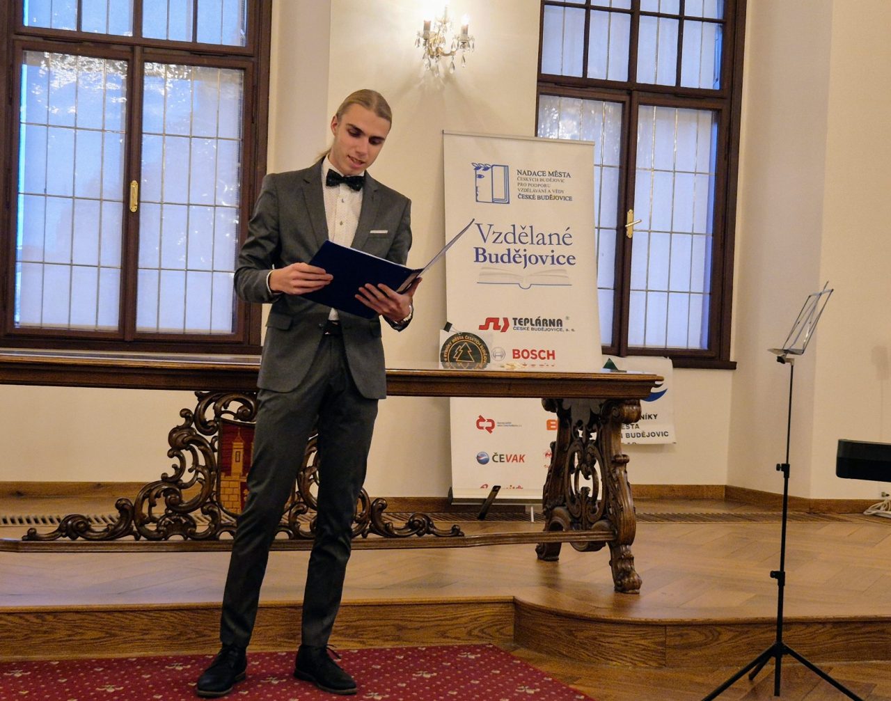 20251127 152929 - Naši studenti obdrželi stipendia Nadace pro podporu vzdělání a vědy