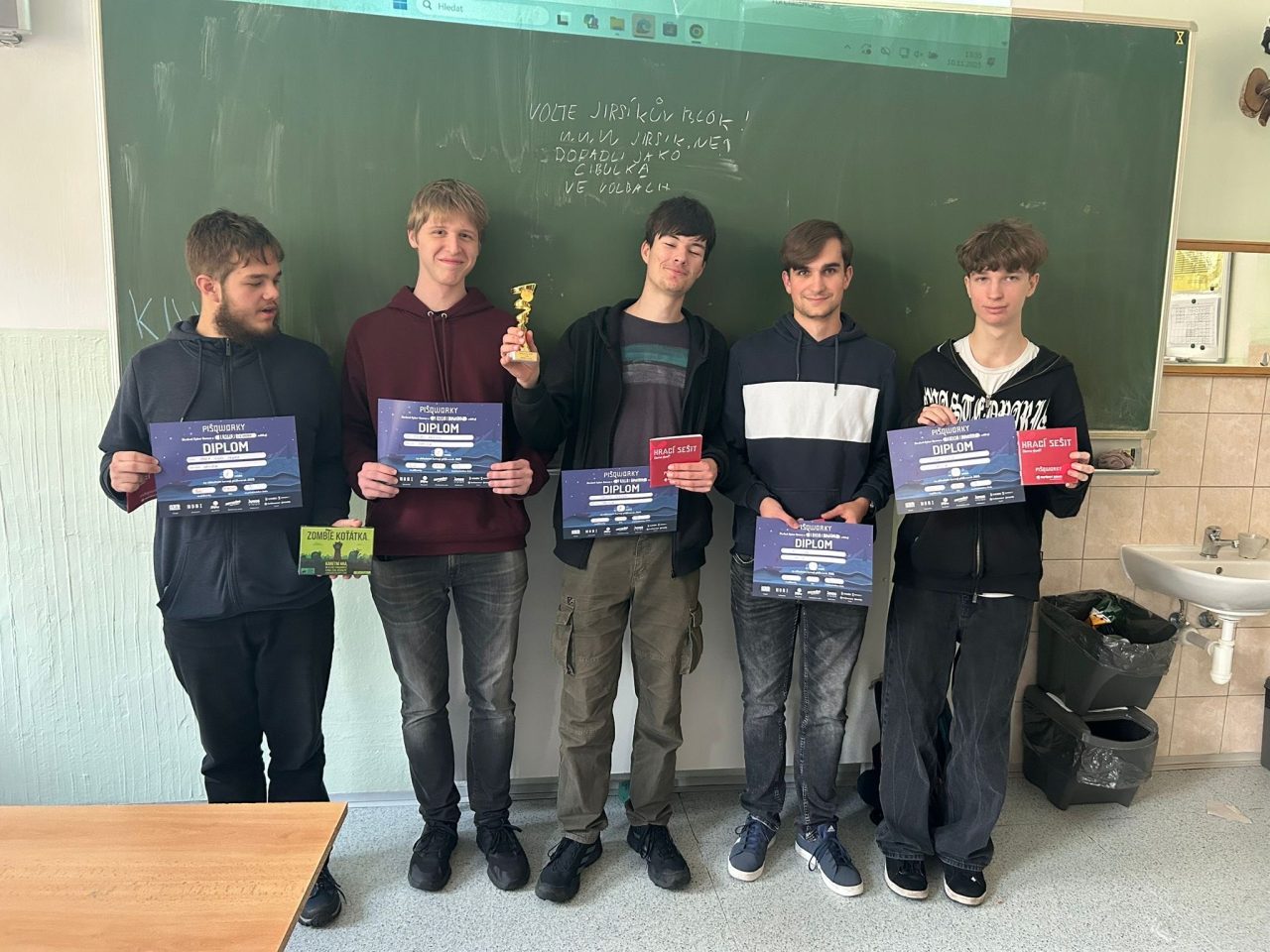 b16b0423 e8da 429e 8247 fcbdf1a7b03f - Oblastní kolo soutěže pIšQworky - 1. místo týmu SPŠSEČB