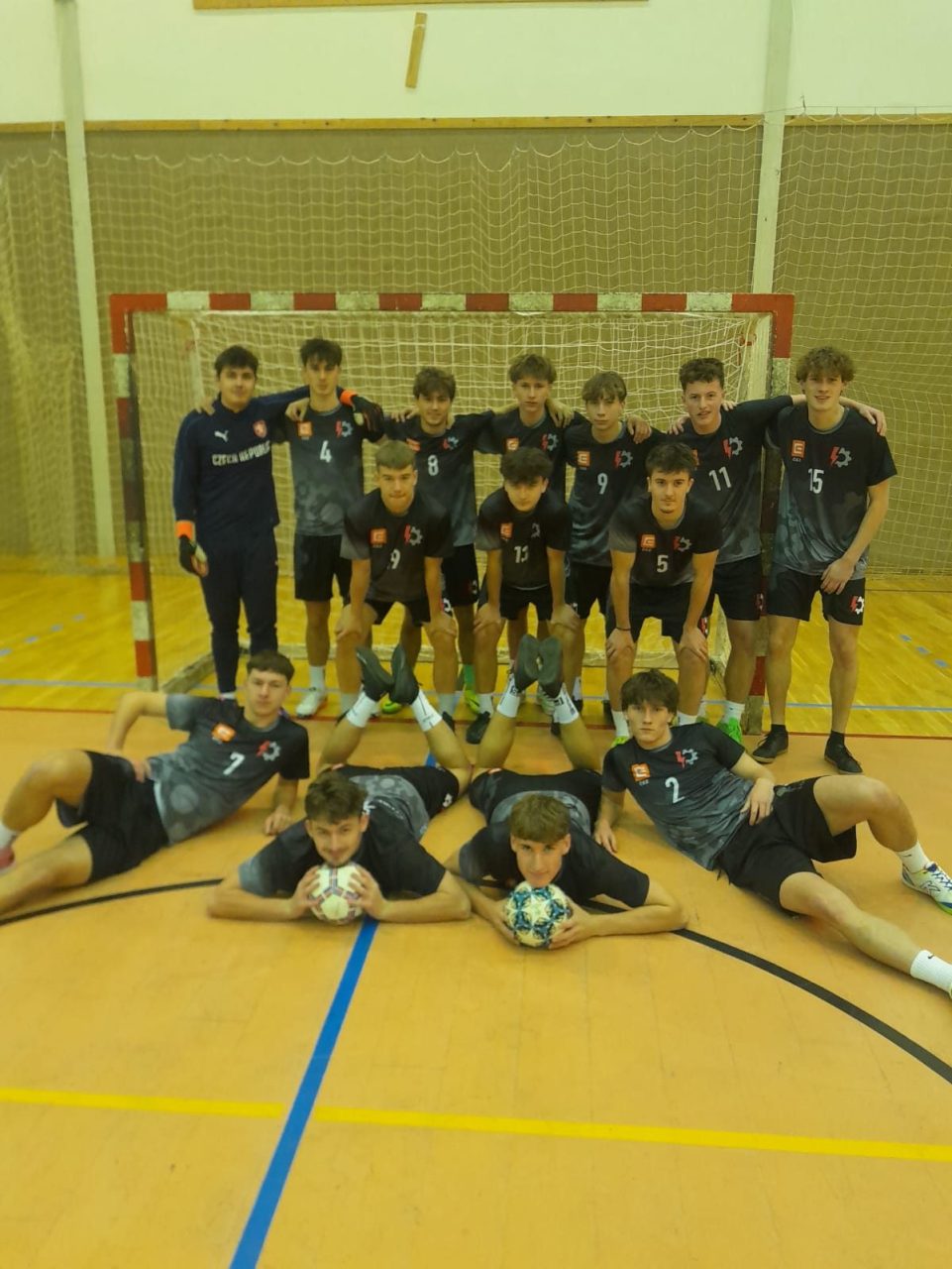 WhatsApp Image 2025 12 15 at 08.43.53 - Sportujeme...