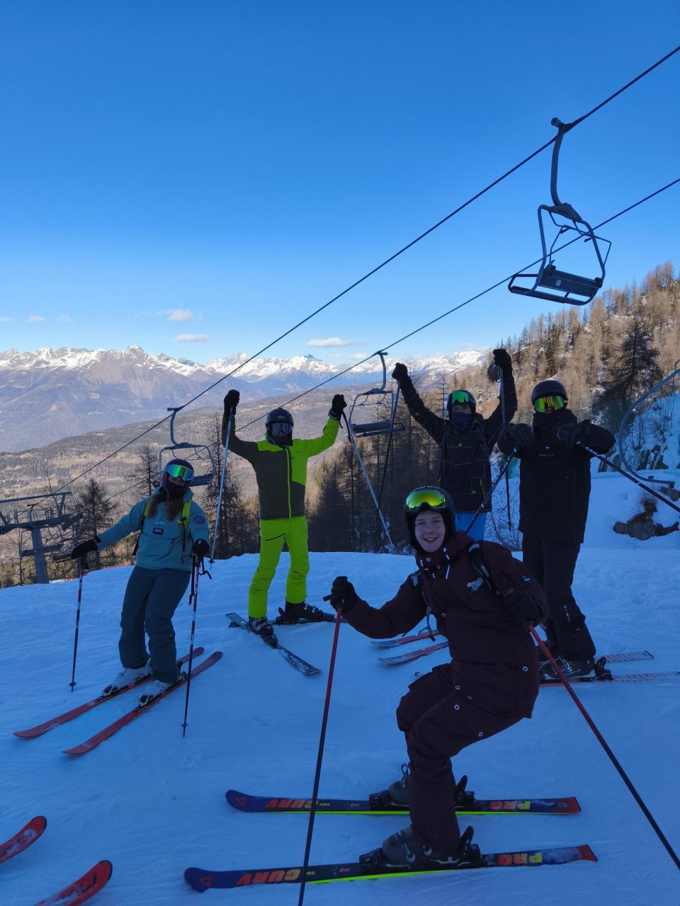 IMG 20260107 131545 - Lyžařský výcvik v Itálii: 2.EM a 2.EE v Aprice