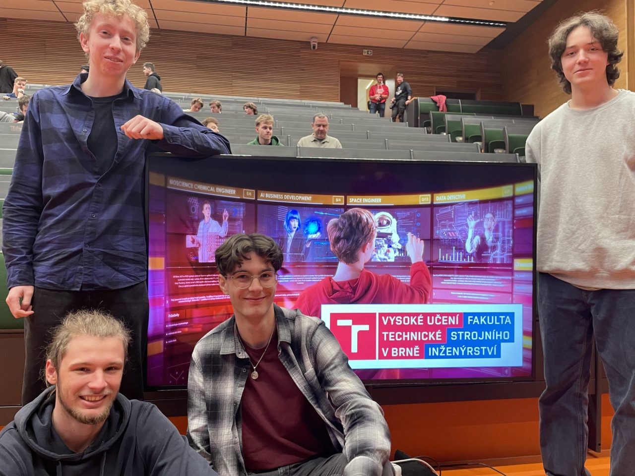 IMG 5980 - Úspěch našich studentů ve finále soutěže Roboti@FSI