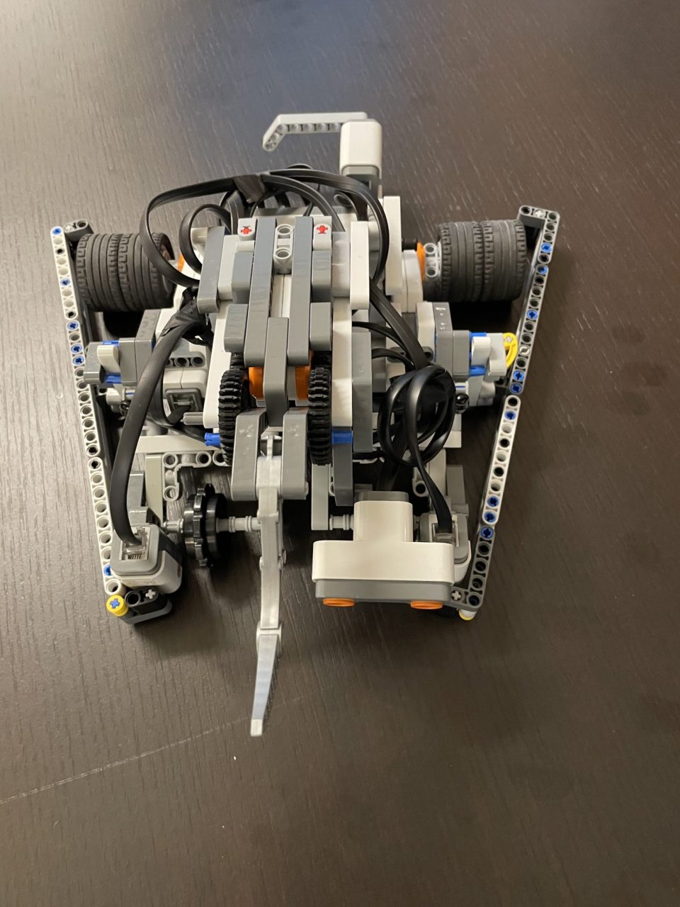 IMG 5982 - Úspěch našich studentů ve finále soutěže Roboti@FSI