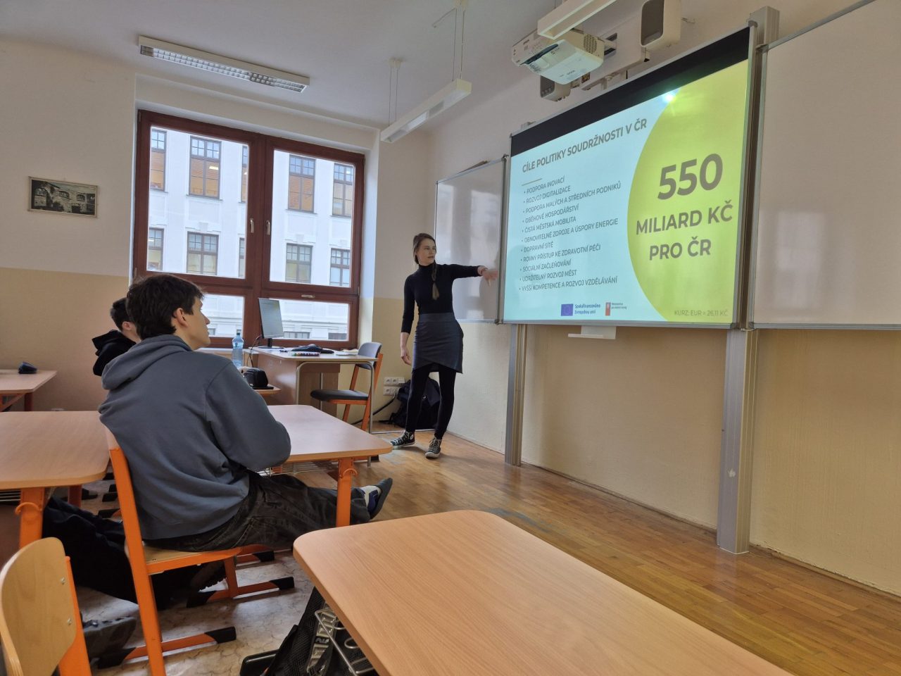 20260316 081736 - Přednáška pro 3.EM: Evropské fondy