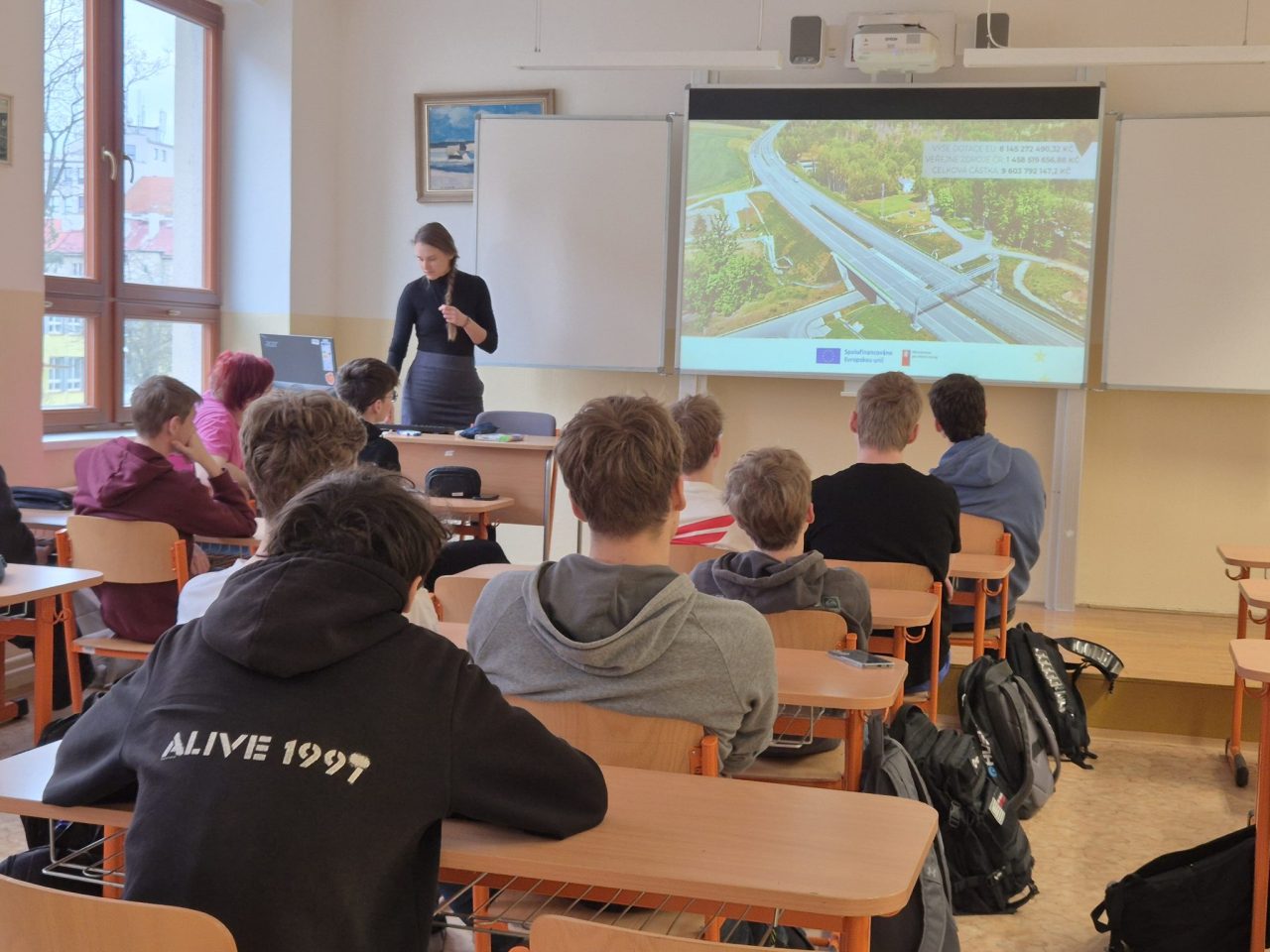 20260316 081826 - Přednáška pro 3.EM: Evropské fondy