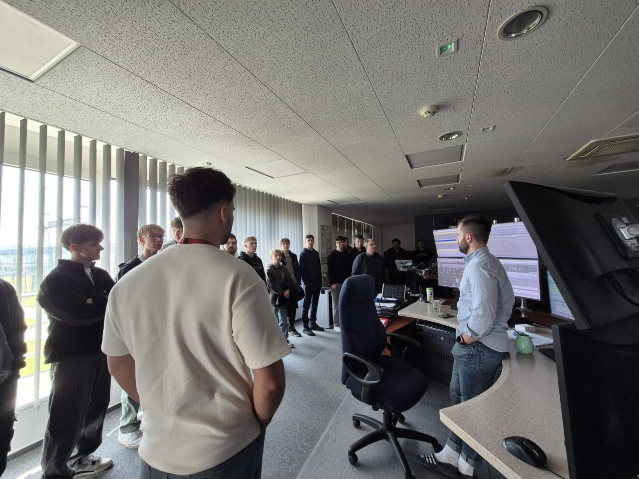 20260320 110633 - Zimní škola na TR Kočín: odborná exkurze žáků 4.EE a 3.EM