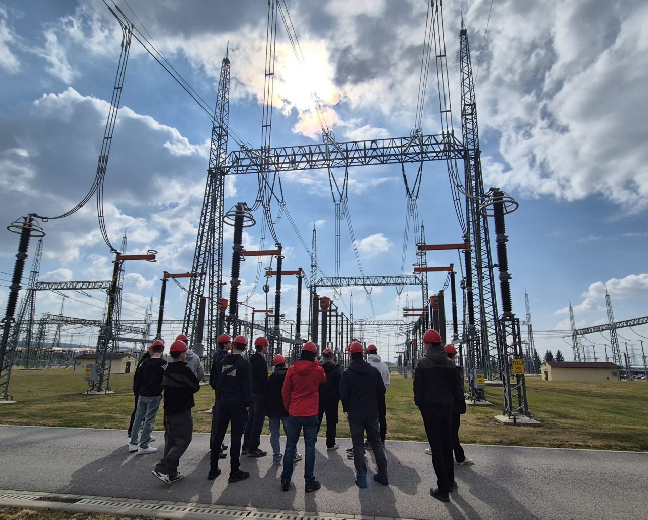 20260320 115800 - Zimní škola na TR Kočín: odborná exkurze žáků 4.EE a 3.EM