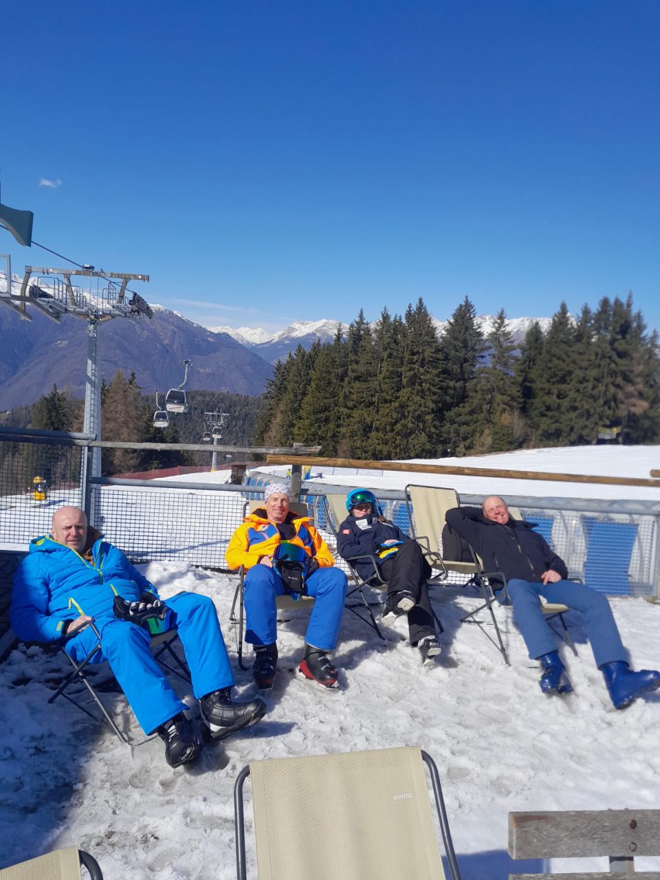 IMG 20260319 WA0019 - Březnový lyžařský kurz v italské Aprice (2.S a 2.ER)