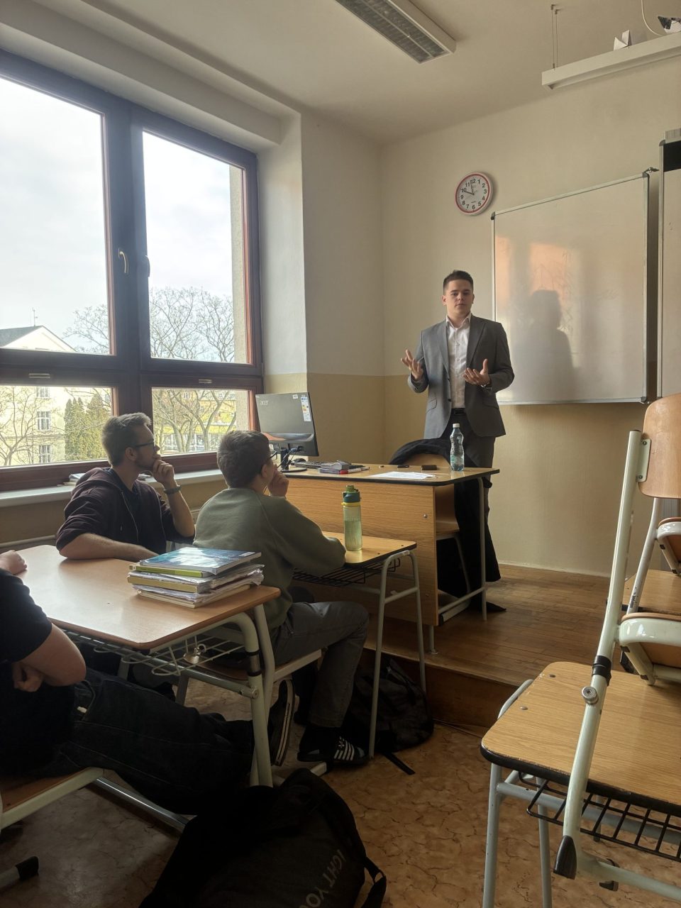 IMG 9271 - Finanční gramotnost v praxi: Přednáška absolventa Martina Tanzera