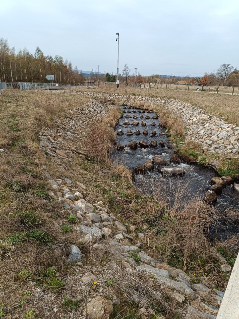1000007948 - Exkurze třídy 3.ER do malé vodní elektrárny Planá (13. 4. 2026)