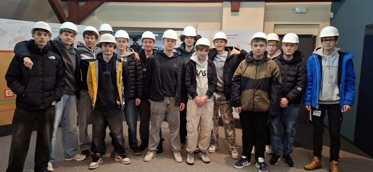 20260410 100630 - Exkurze třídy 1.EE do vodní elektrárny Lipno I (10. 4. 2026)