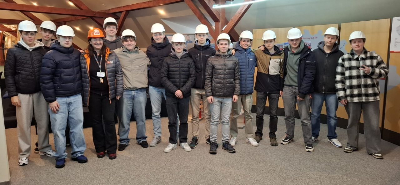 20260410 100934 - Exkurze třídy 1.EE do vodní elektrárny Lipno I (10. 4. 2026)