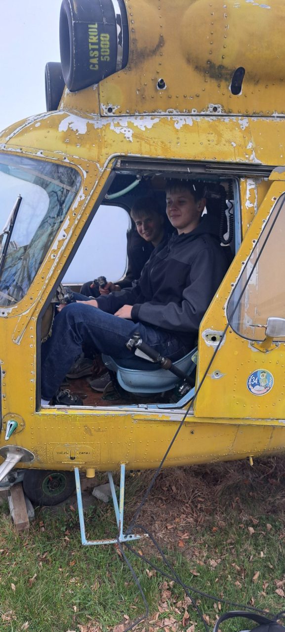 20260410 103716 - Exkurze třídy 1.EM do leteckého muzea v Hrdlořezech (10. 4. 2026)