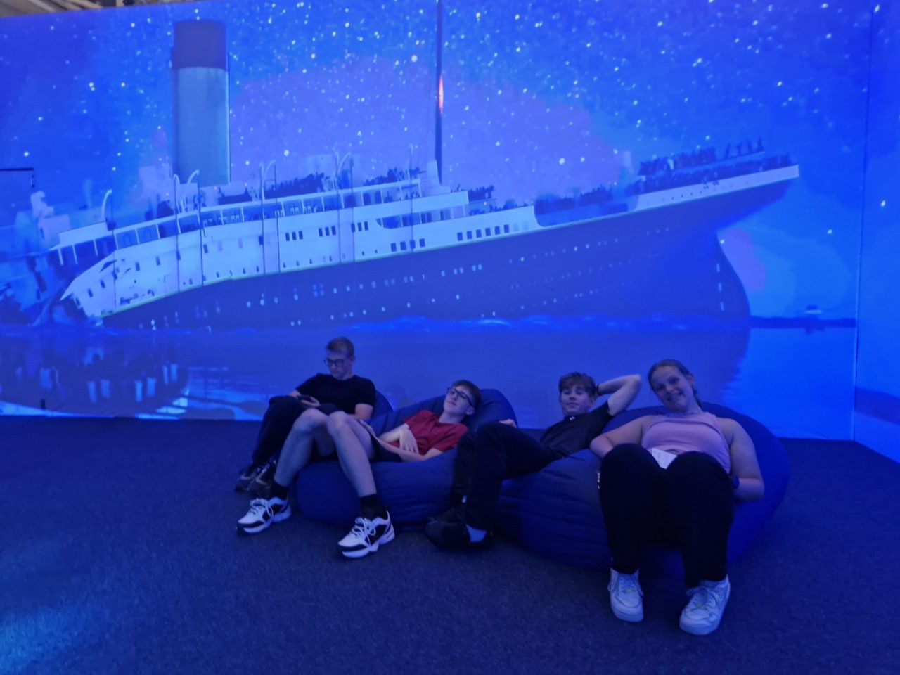20260603 104604 - Exkurze třídy 2.EE do Prahy (výstava Titanic a Národní památník Heydrichiády)