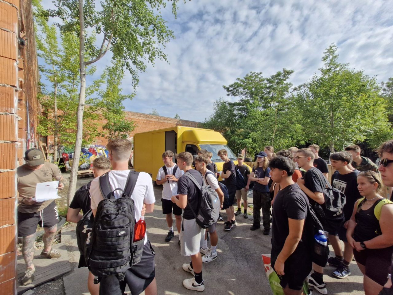 20260623 083947 - Školní výlet 2.EE - paintball ČB