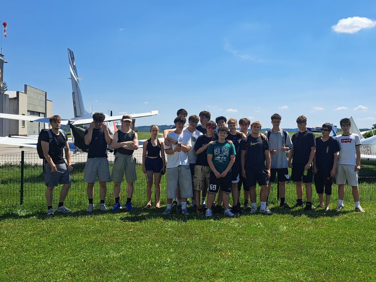 20260624 114238 - Školní (vý)let 1.EM - letiště Hosín