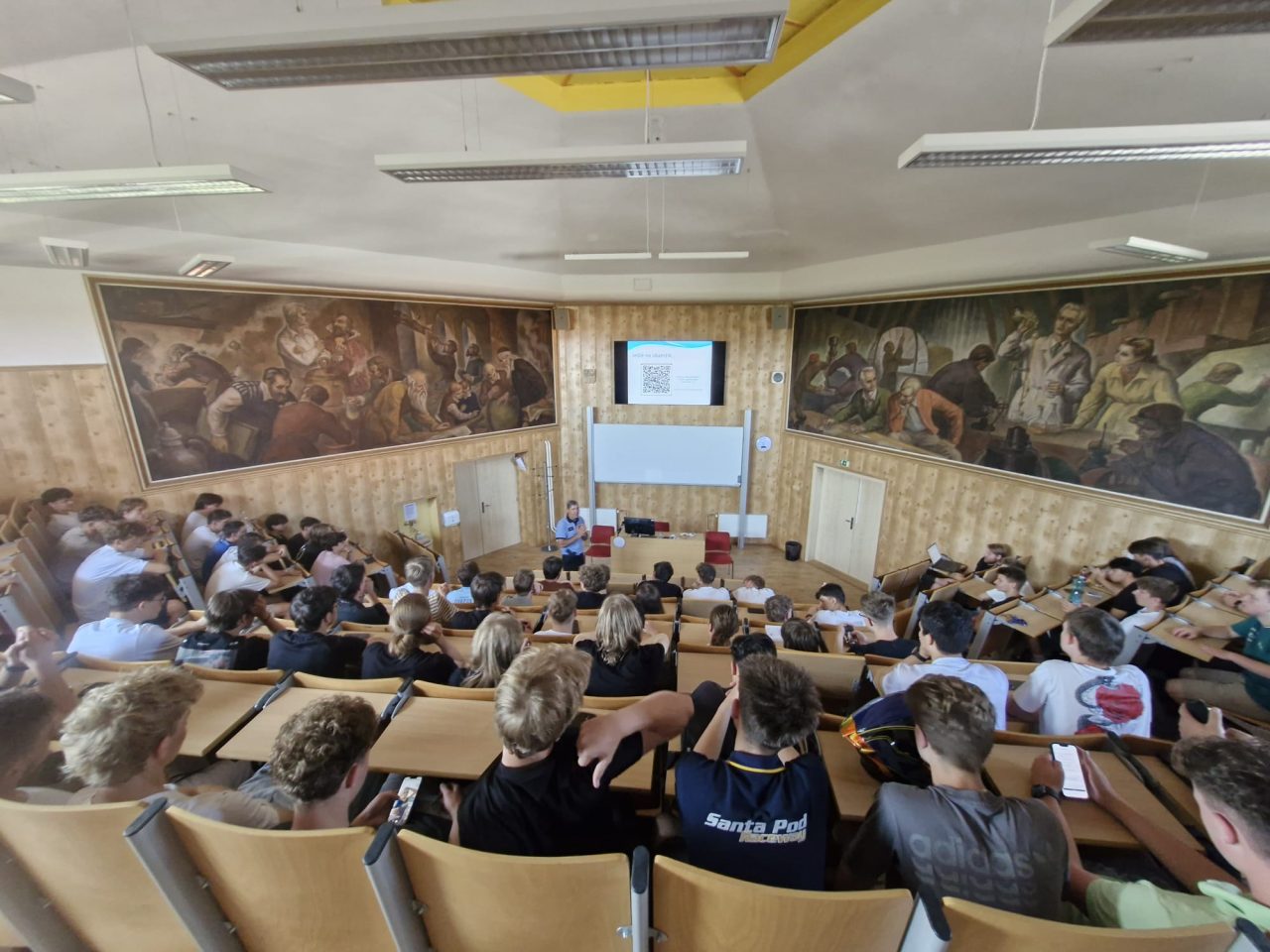 IMG 20260622 WA0017 - Přednáška Policie ČR pro 2. roč.: Trestní odpovědnost – 22. 6. 2026