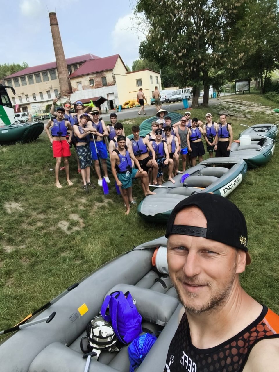 IMG 20260623 WA0009 - Školní výlet 2.EM - rafty na Vltavě