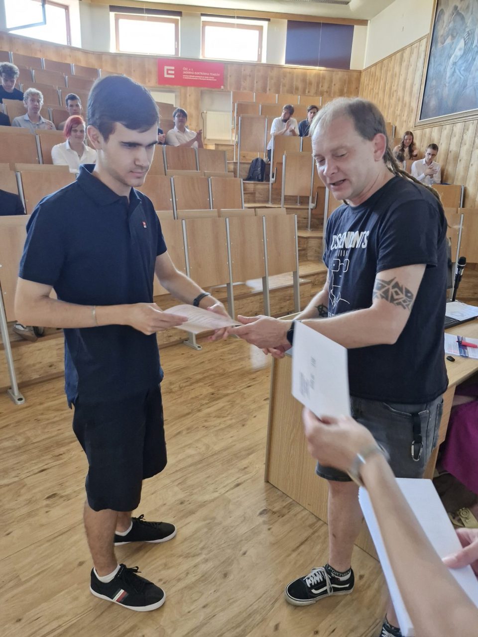 20260626 093948 - Předána motivační stipendia