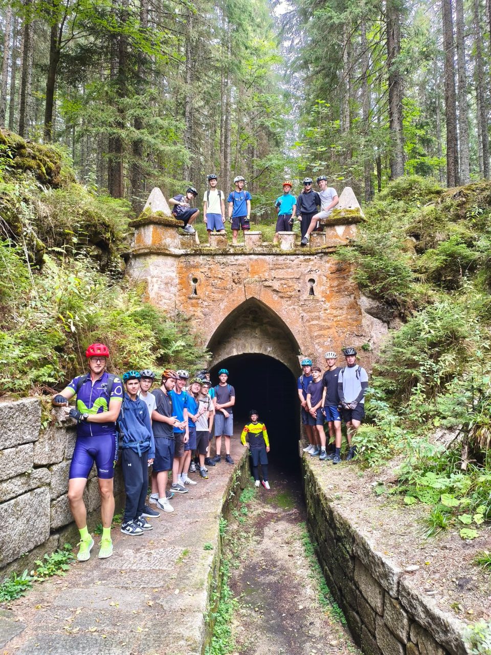 IMG 20260909 WA0001 1 - Sportovně-turistický kurz 3.ER a 3.EM v Nové Peci