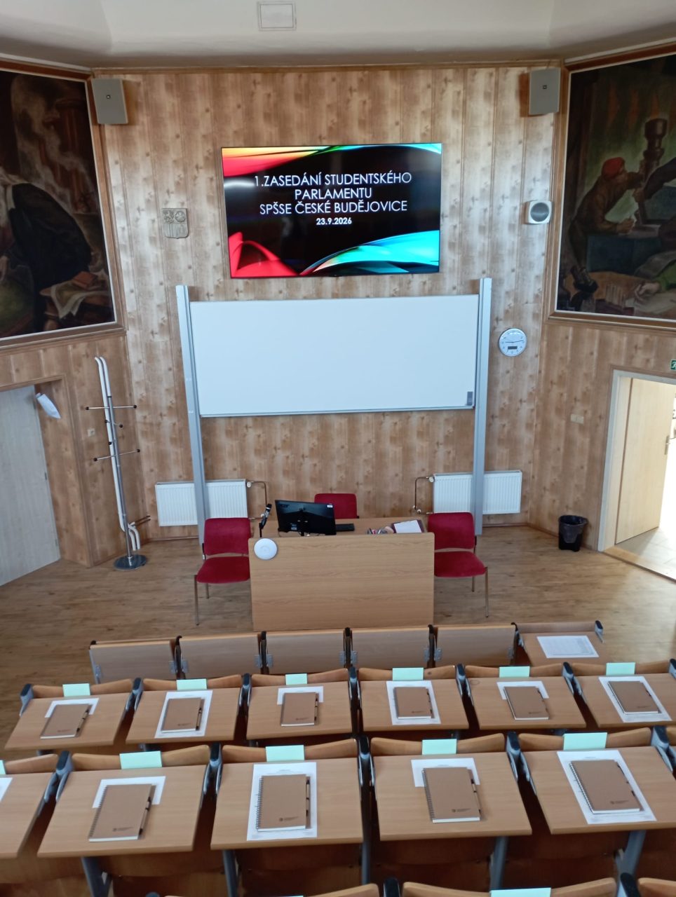 parlament 1 - První jednání studentského parlamentu ve školním roce 2026/2027