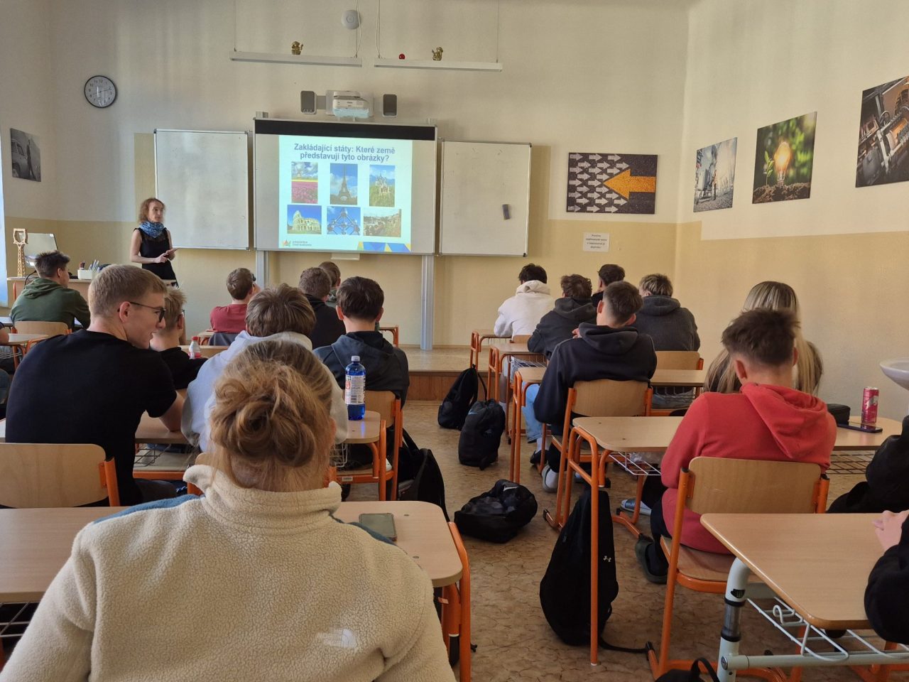 20261001 081227 1 - Přednáška pro 3.EE: EU v kostce