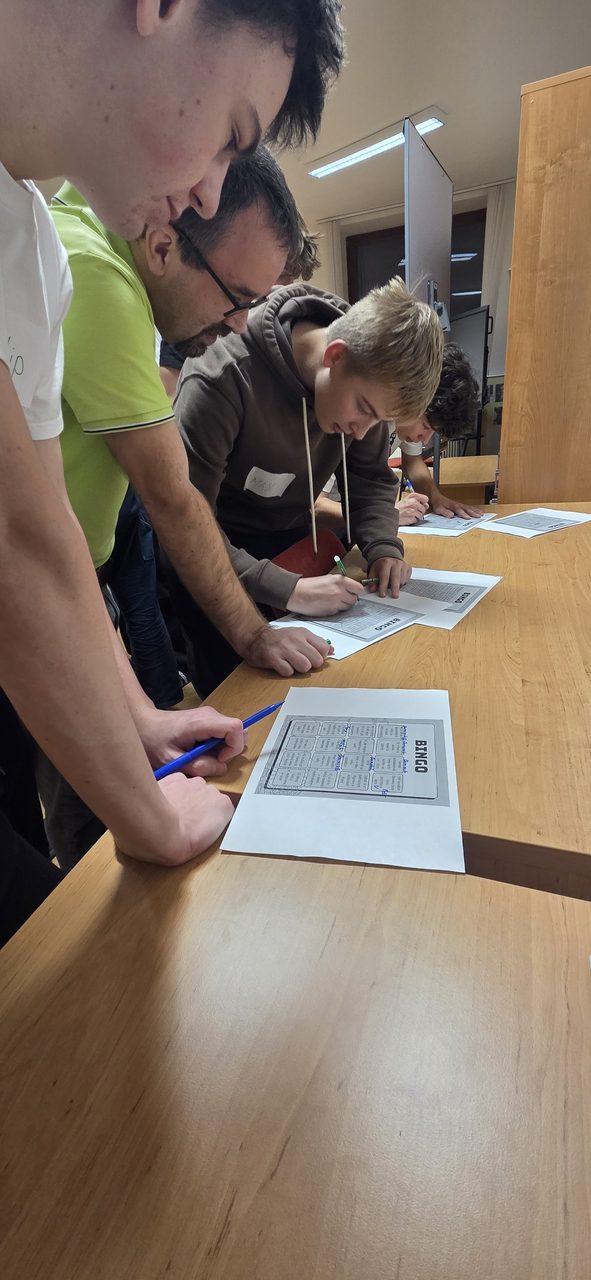 20261026 194202 result - Přespávačka třídy 1.EM se nesla v duchu týmové spolupráce